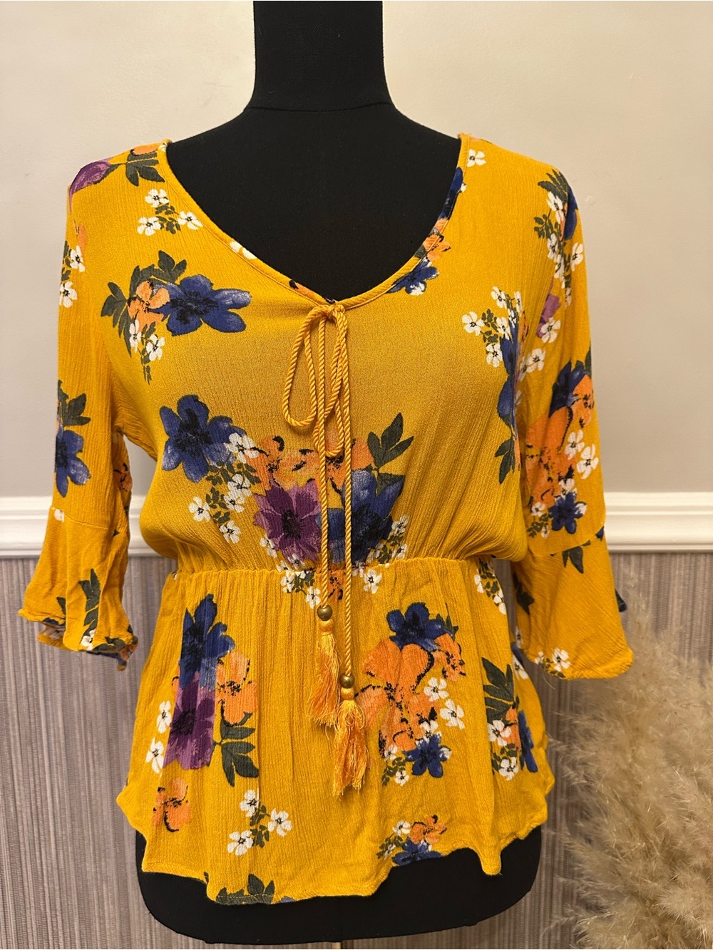 Harve Benard Mustardโ Floral Peplum Blouse Womenโs Small Boho Bell Sleeve Rayon